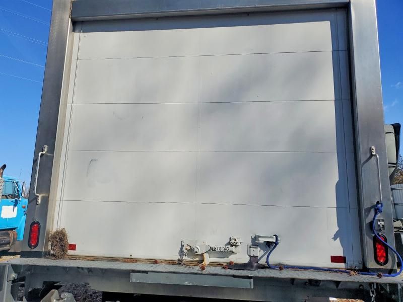 2023 Isuzu NRR Refrigerated BOX Truck