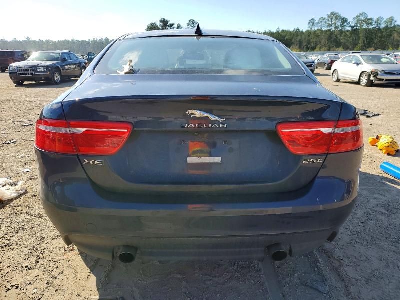 2017 Jaguar Xe Prestige