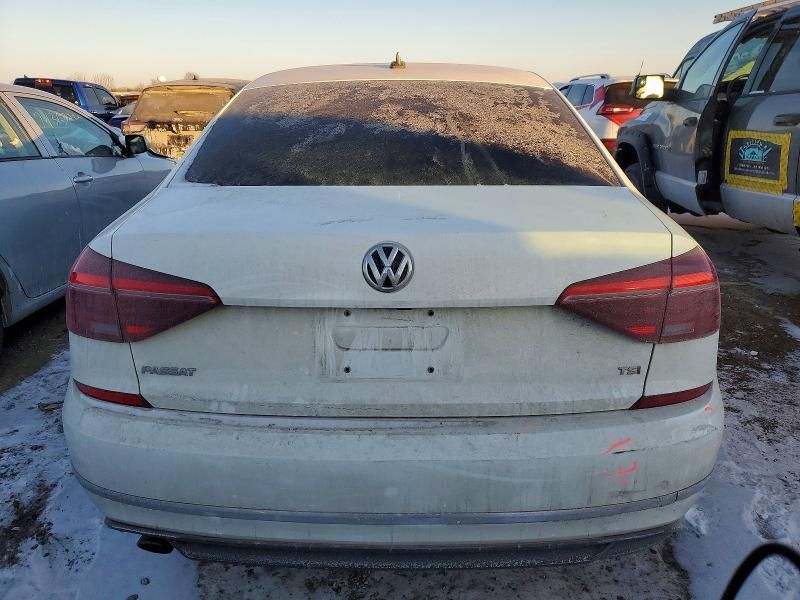 2018 Volkswagen Passat s