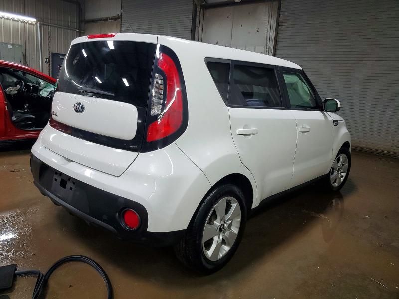 2017 KIA Soul Base