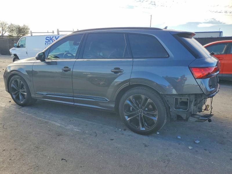 2025 Audi Q7 Prestige