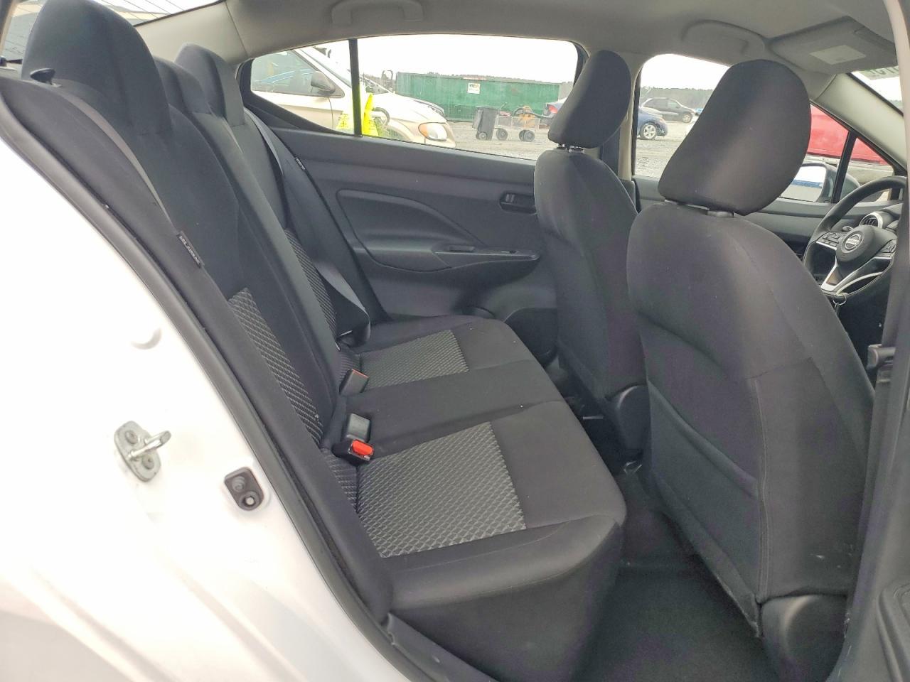 2022 Nissan Versa s