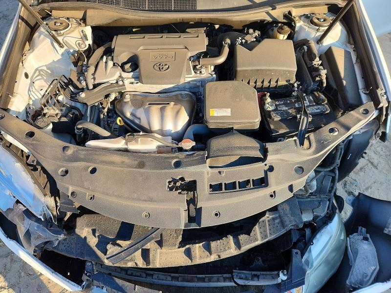 2016 Toyota Camry le