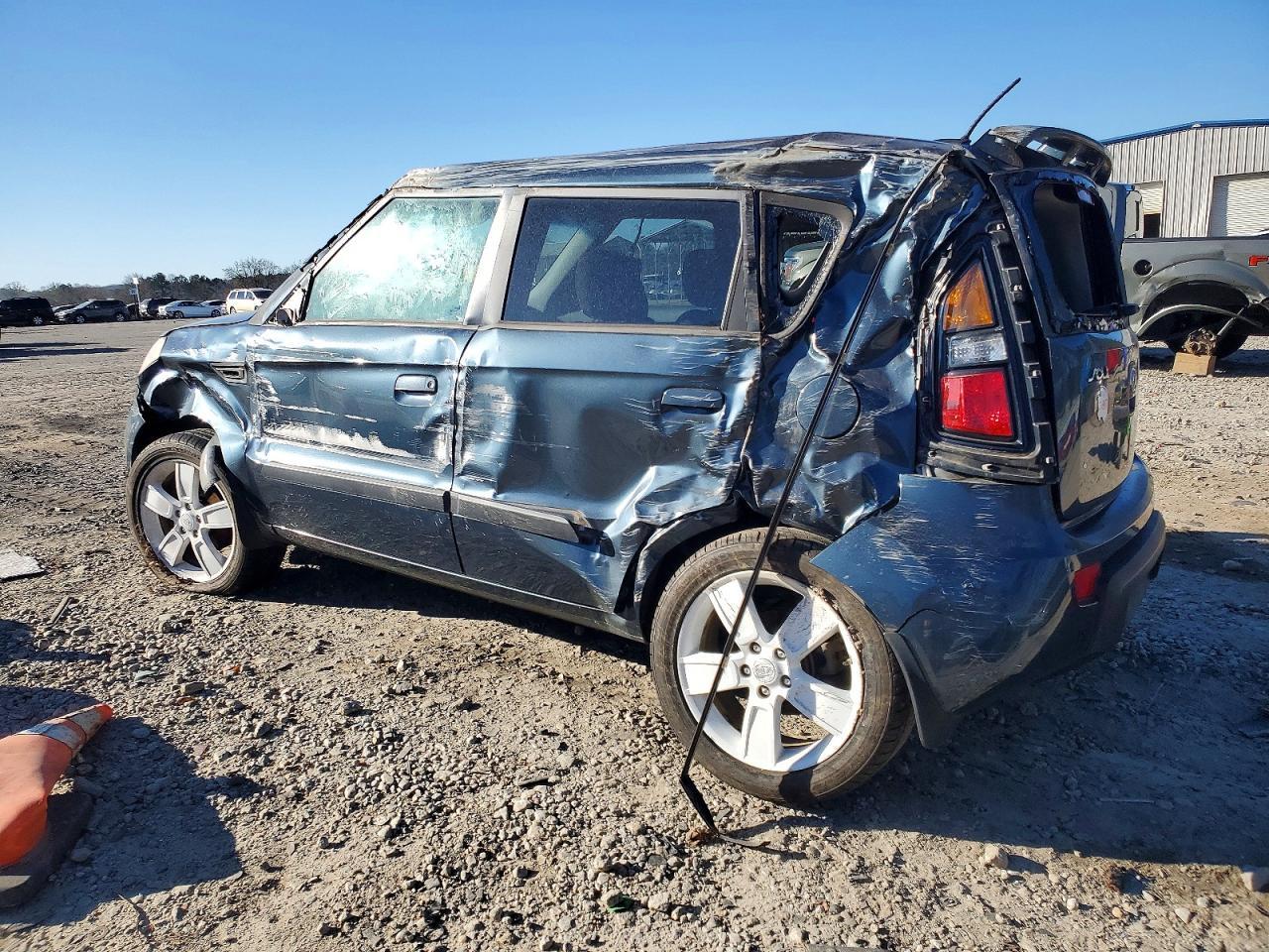 2010 KIA Soul +