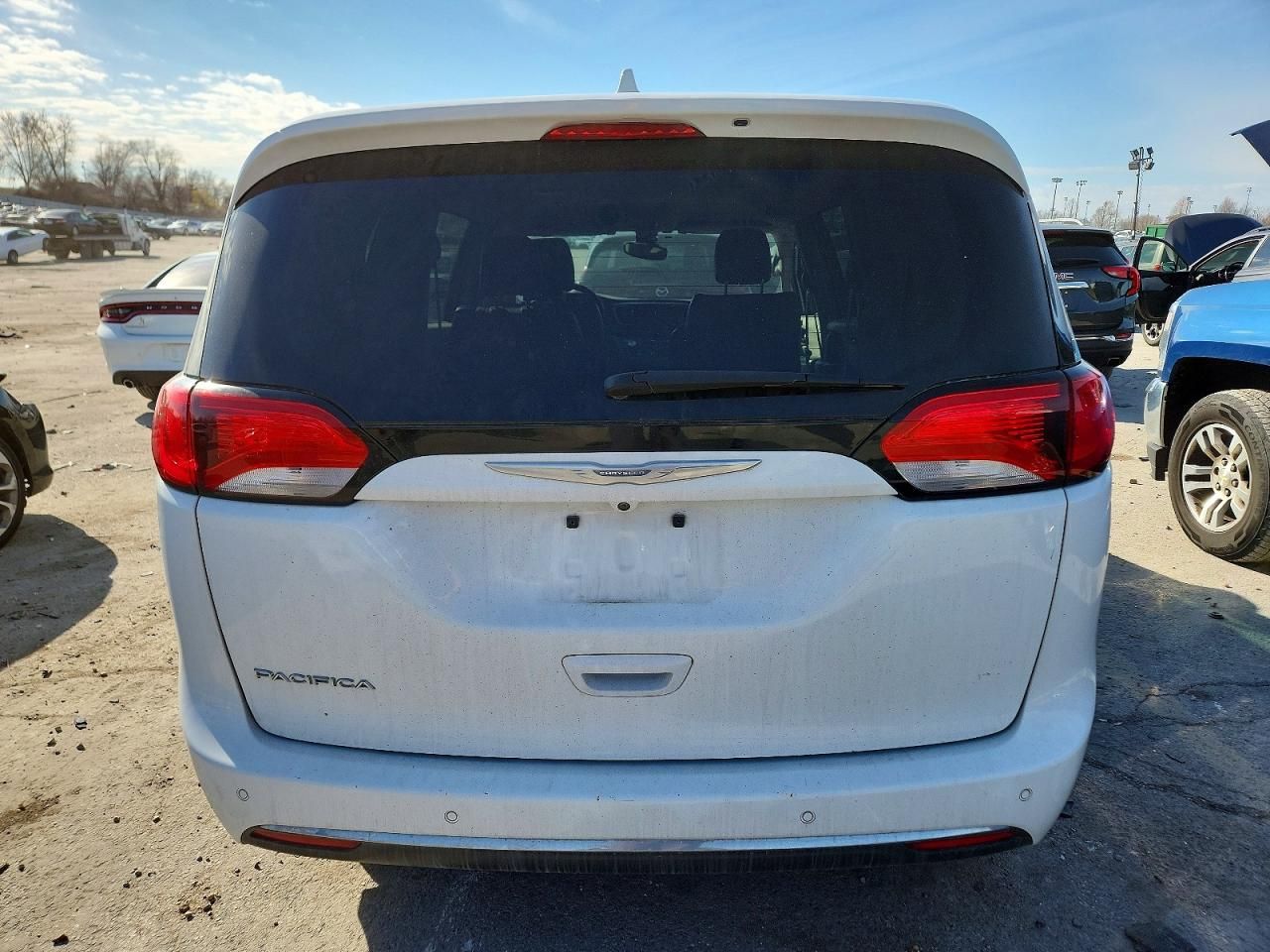 2017 Chrysler Pacifica Touring l