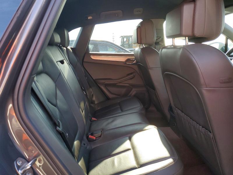 2015 Porsche Macan s