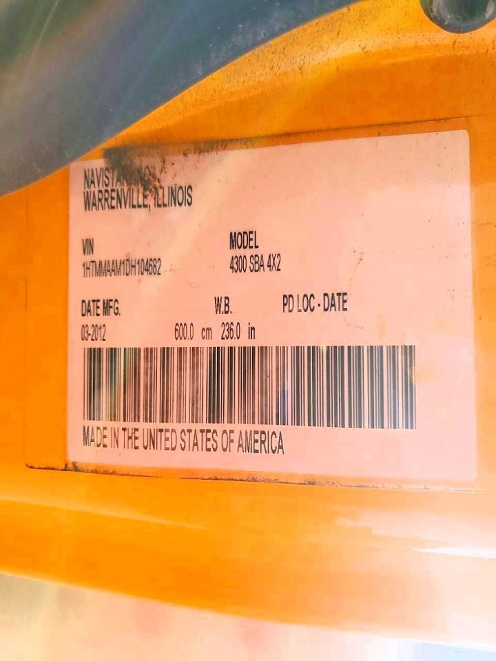 2013 International 4300 BOX Truck