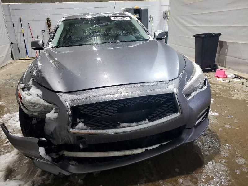 2015 Infiniti Q50 Base