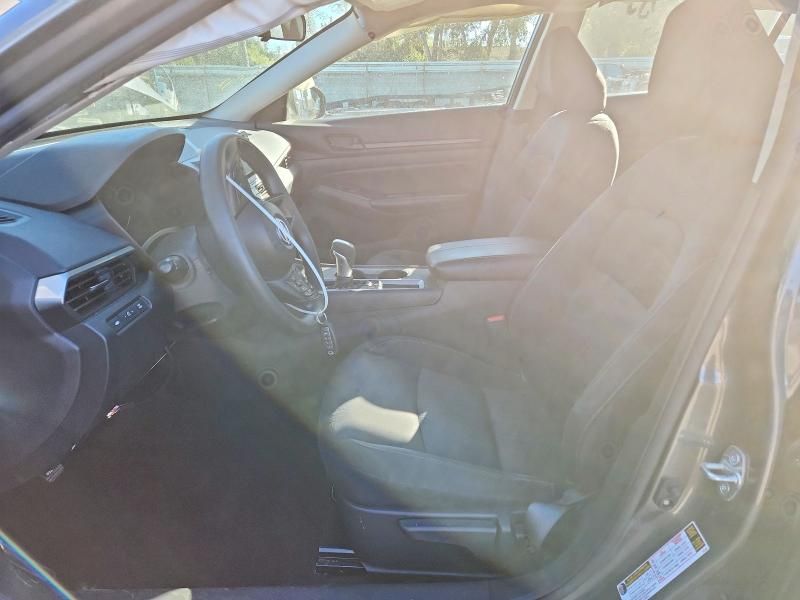 2023 Nissan Altima s