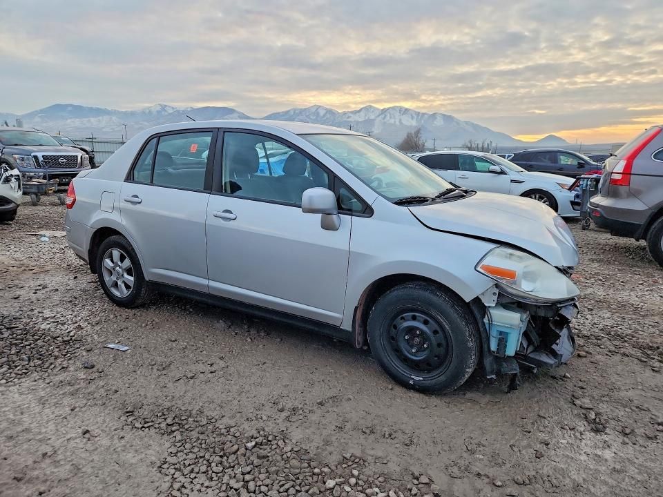 2009 Nissan Versa s