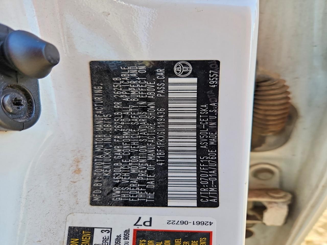 2016 Toyota Camry le