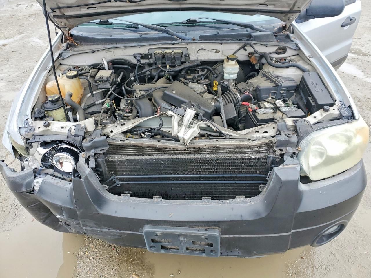 2005 Ford Escape xlt