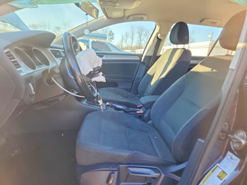 2016 Volkswagen Golf Sportwagen s