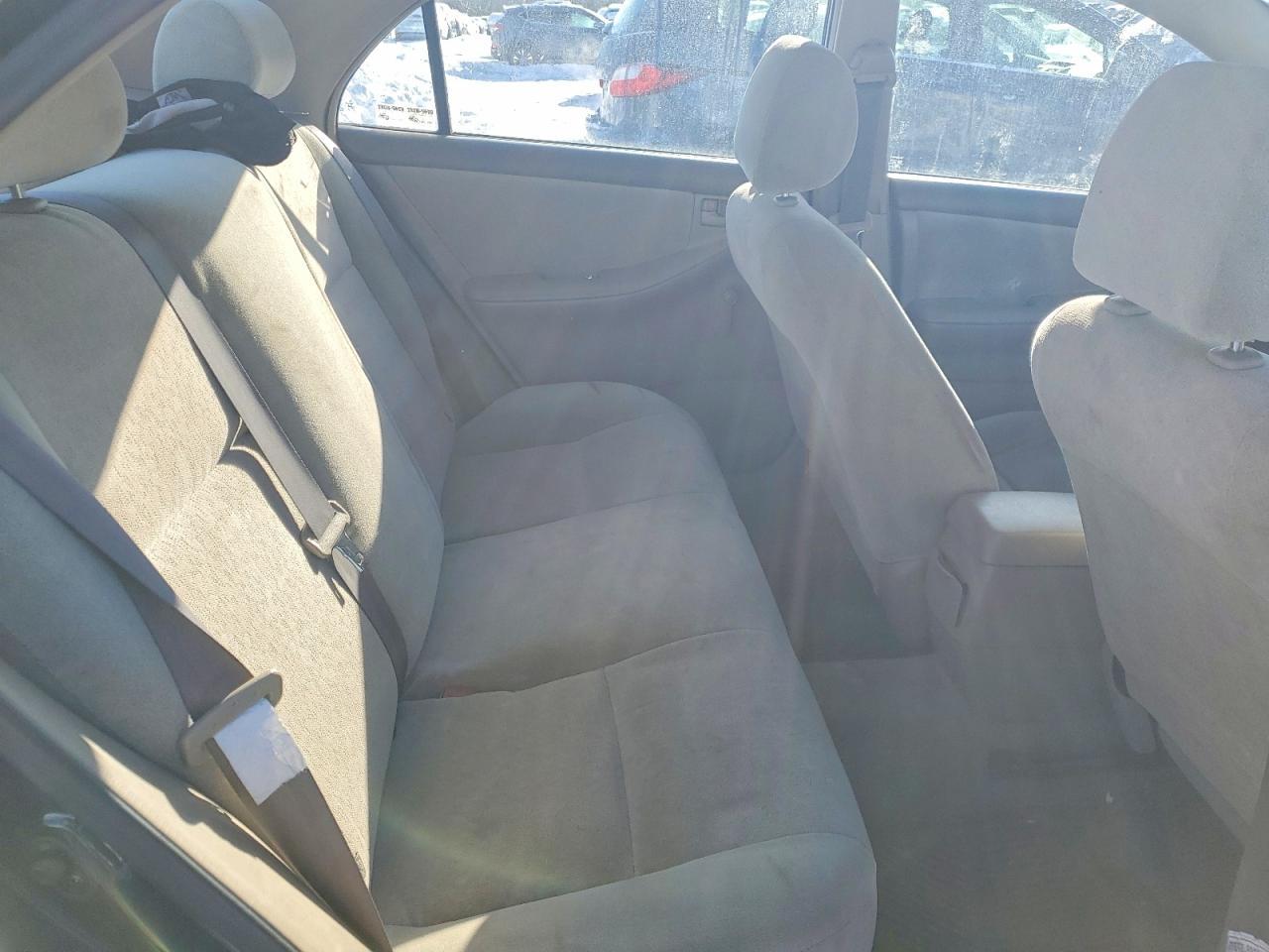 2004 Toyota Corolla ce