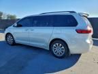 2016 Toyota Sienna xle
