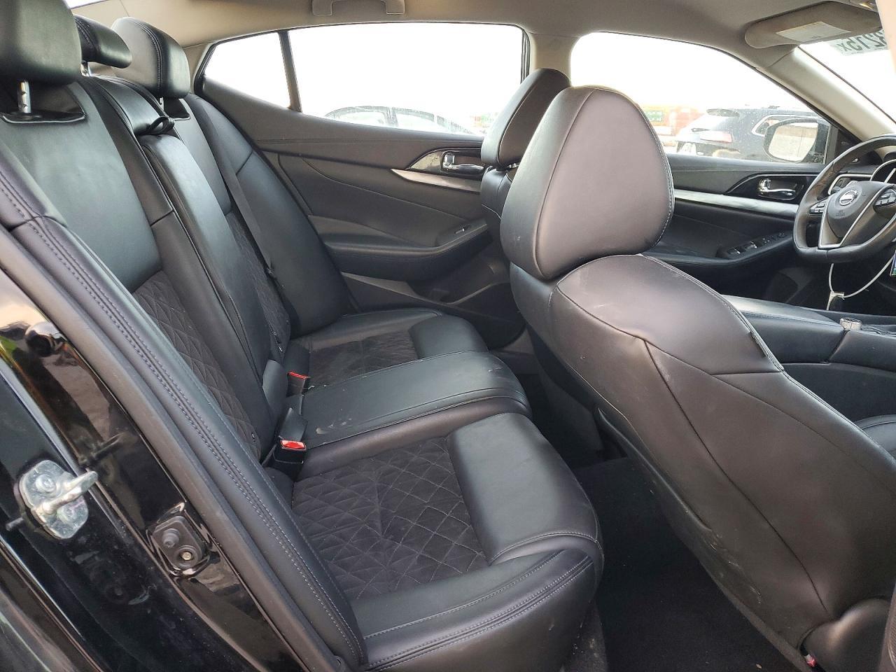 2017 Nissan Maxima