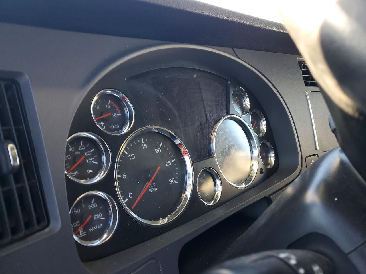 2020 Kenworth Construction T680