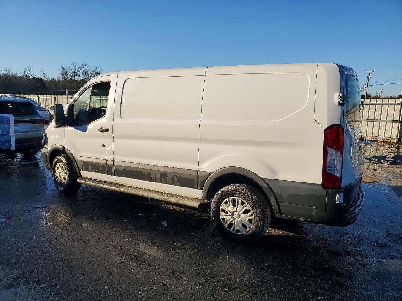 2018 Ford Transit T-250