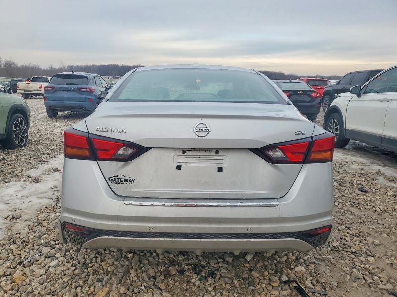 2022 Nissan Altima sv