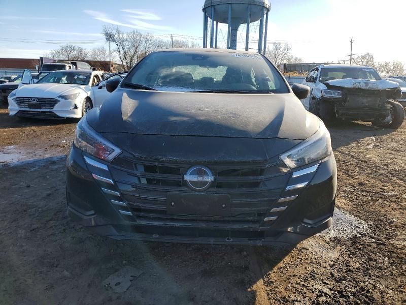 2025 Nissan Versa s