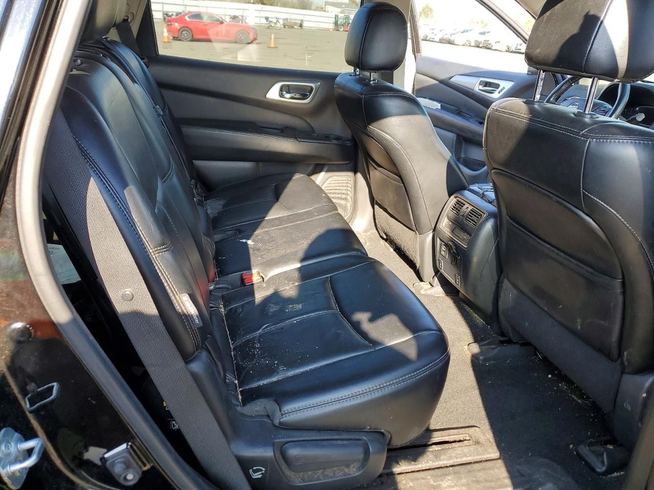 2018 Nissan Pathfinder s