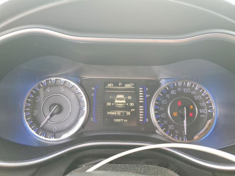 2016 Chrysler 200 Limited