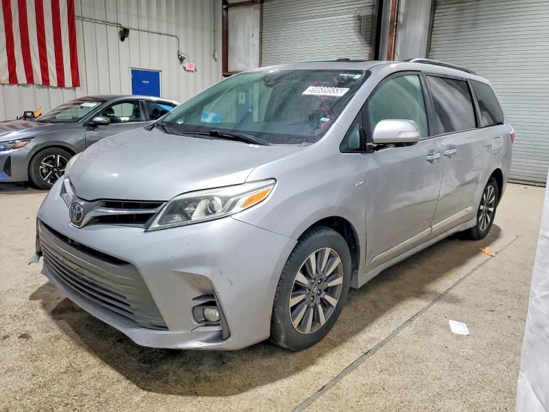 2018 Toyota Sienna xle