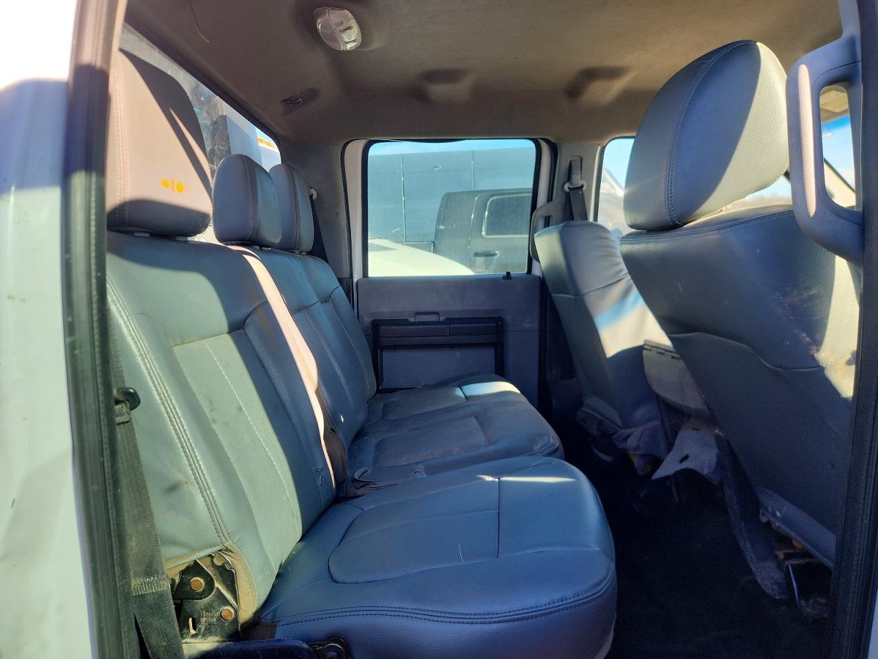 2013 Ford F350 Super Duty Flatbed Truck