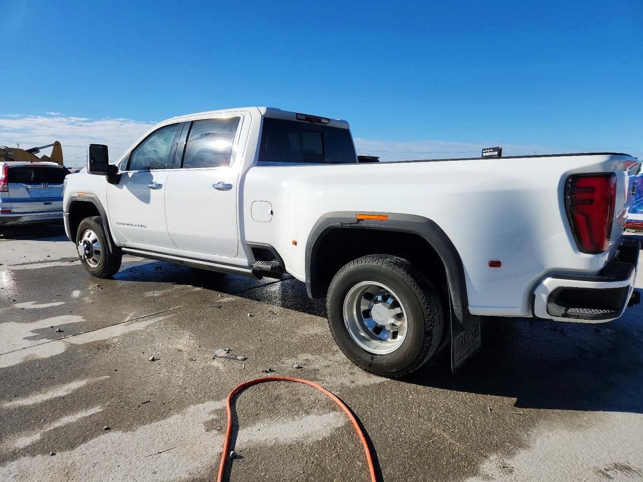 2025 GMC Sierra K3500 Denali