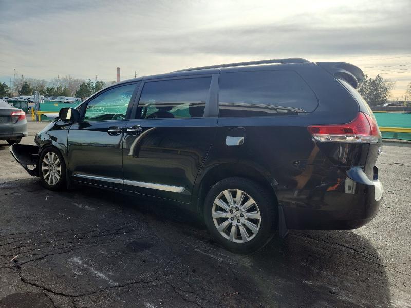 2011 Toyota Sienna xle