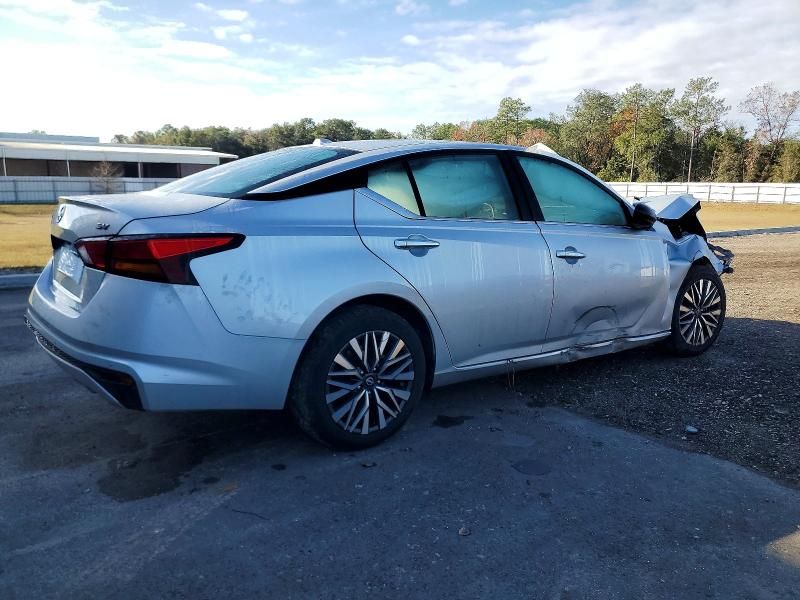 2024 Nissan Altima sv