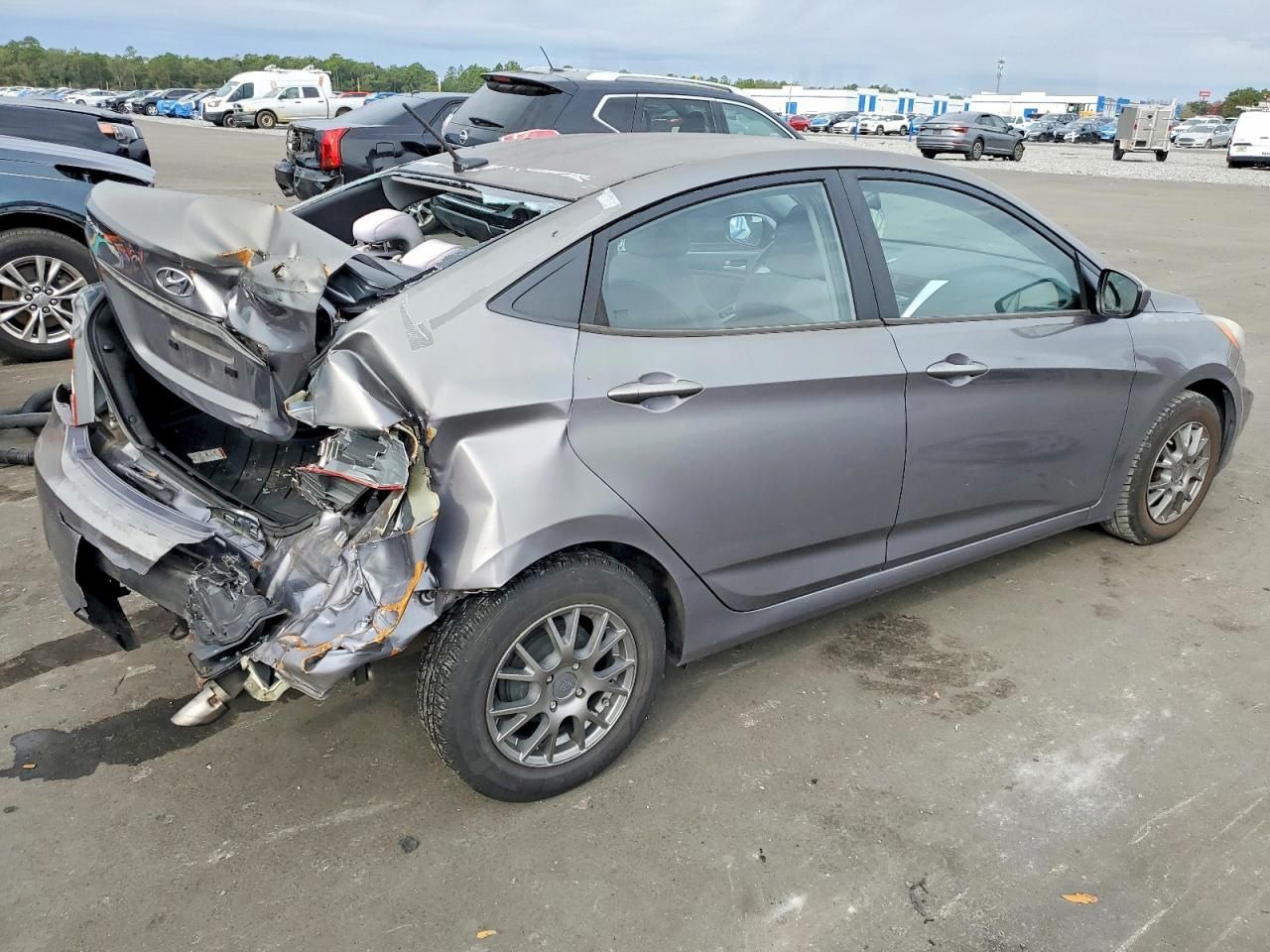 2013 Hyundai Accent gls