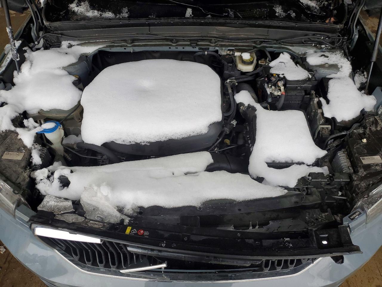 2020 Volvo Xc40 T4 Momentum