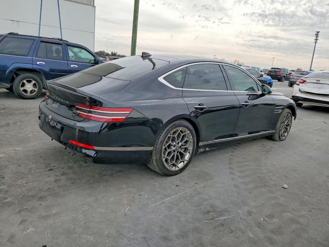 2021 Genesis G80 Base