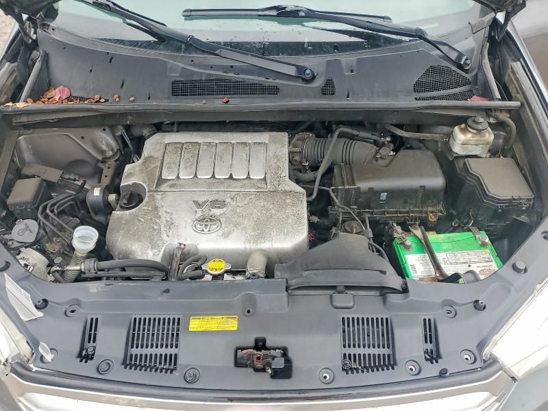 2011 Toyota Highlander Base