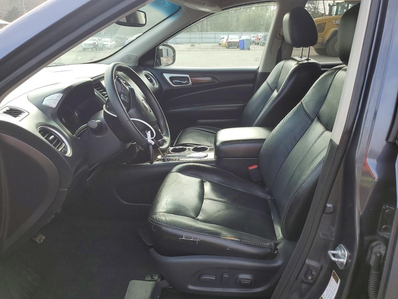 2014 Nissan Pathfinder s