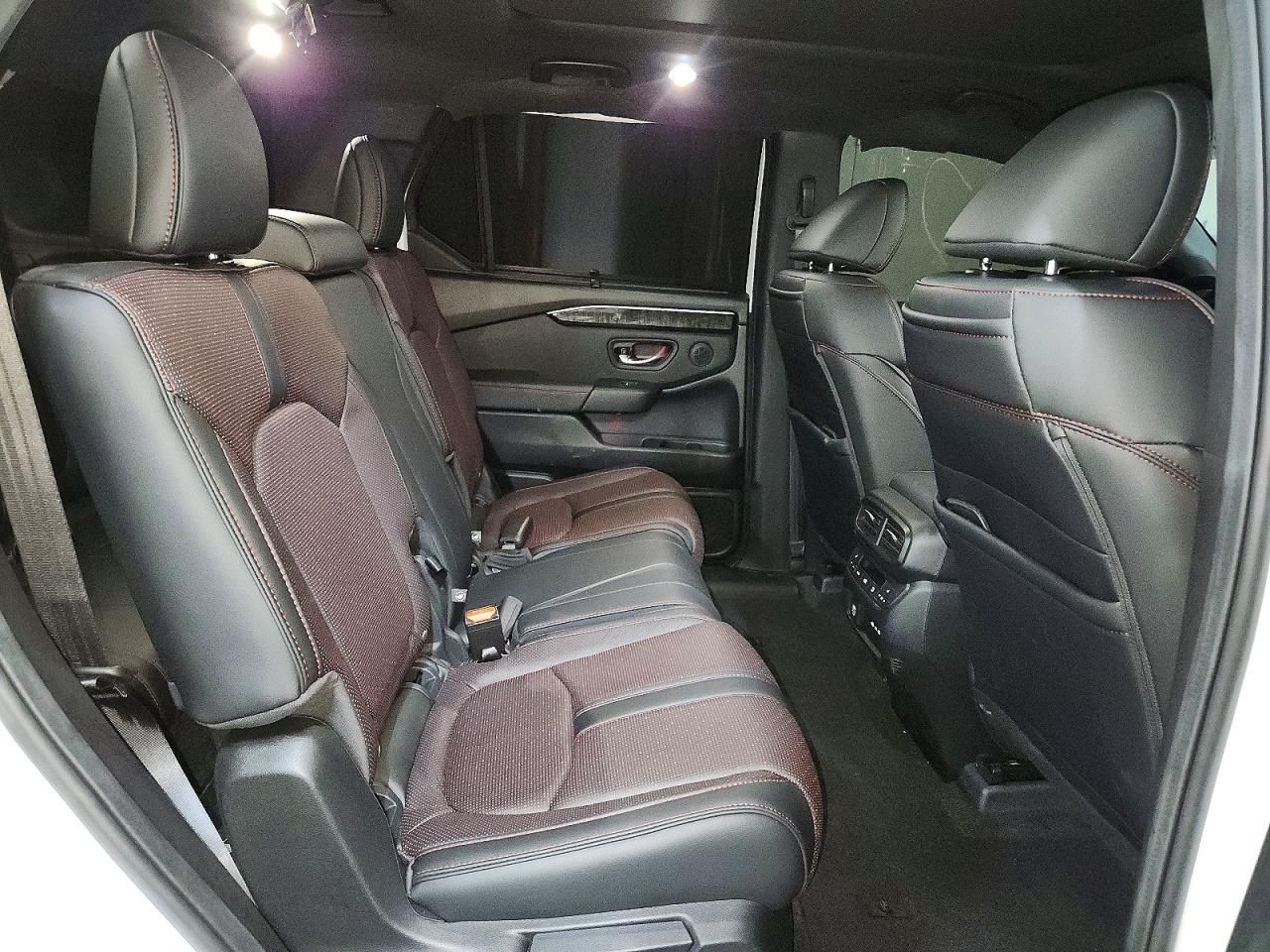 2025 Honda Pilot Black