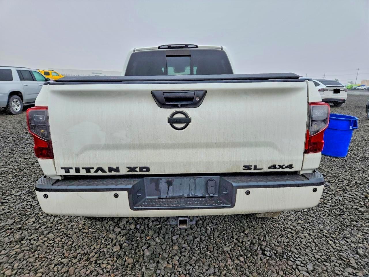 2016 Nissan Titan xd sl