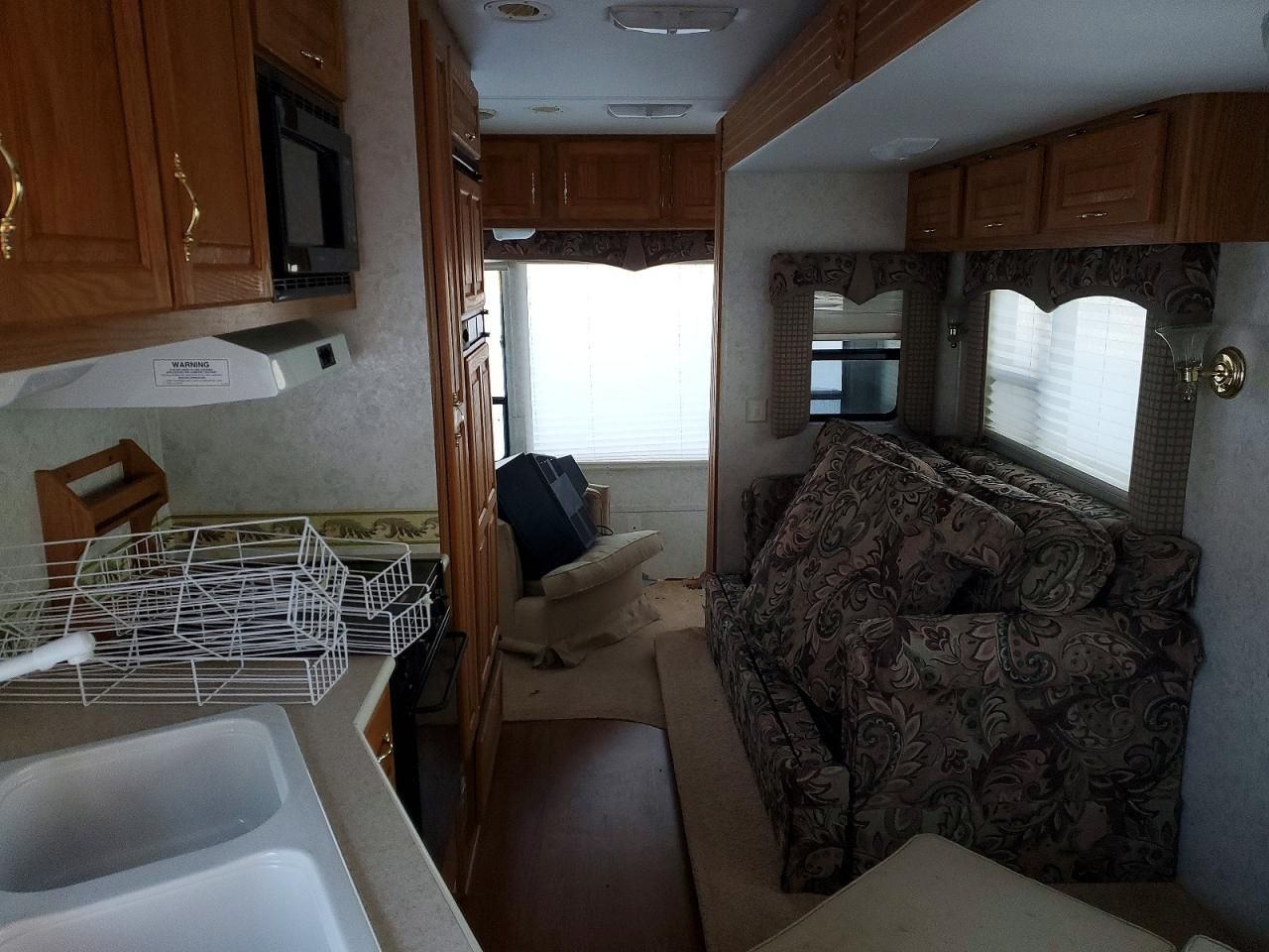 2002 Carriage Cameo F32SB2