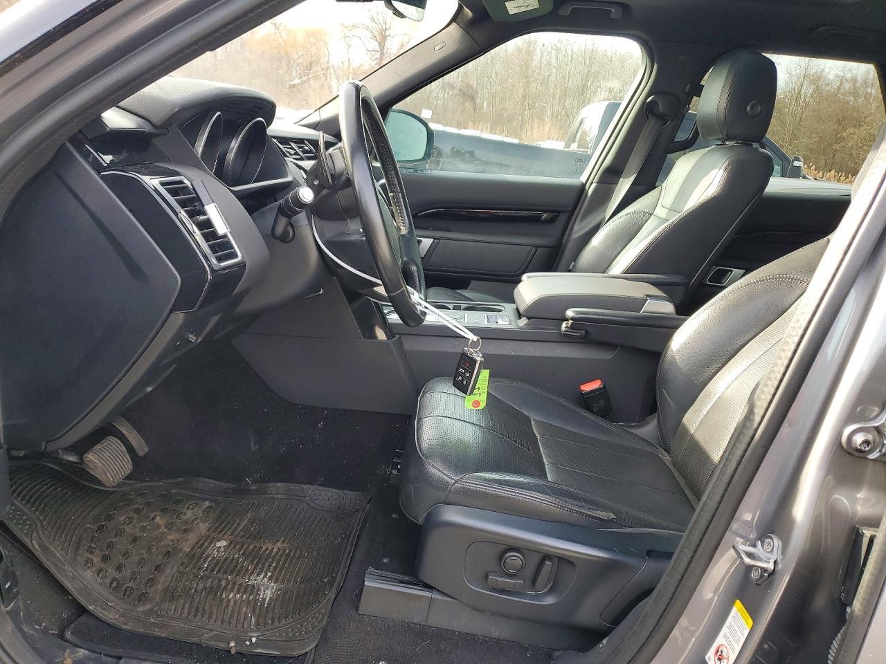 2020 Land Rover Discovery se