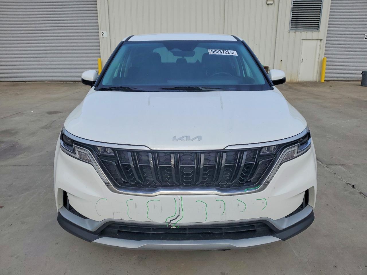 2023 KIA Carnival lx