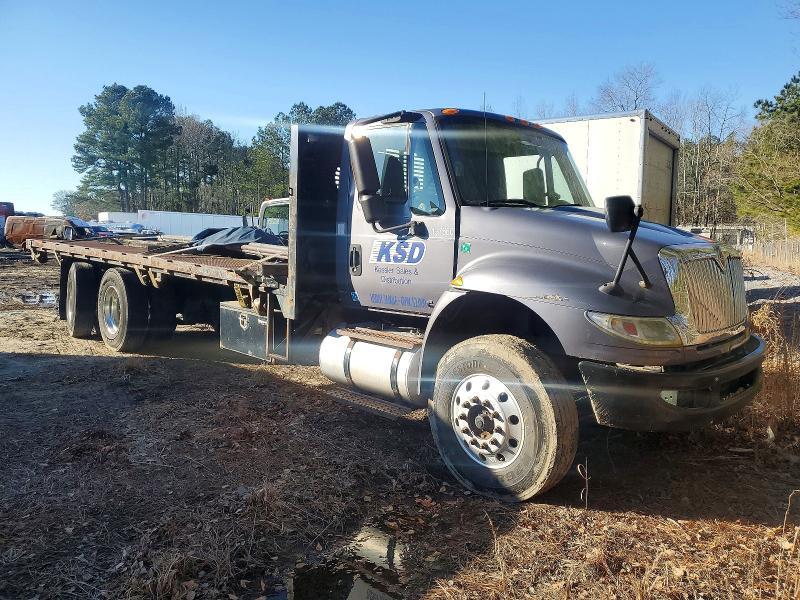 2018 International 4400 Flatbed Truck