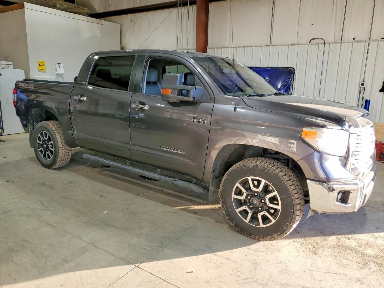 2016 Toyota Tundra Crewmax Limited
