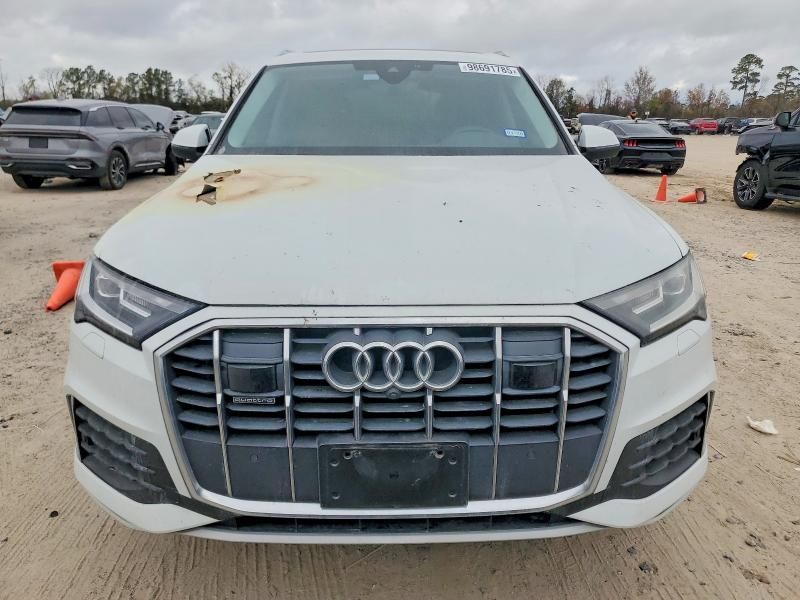 2023 Audi Q7 Premium Plus