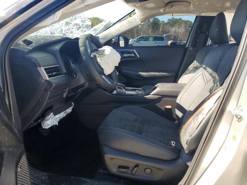 2025 Mitsubishi Outlander se