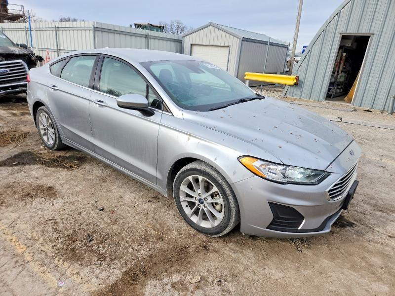2020 Ford Fusion se