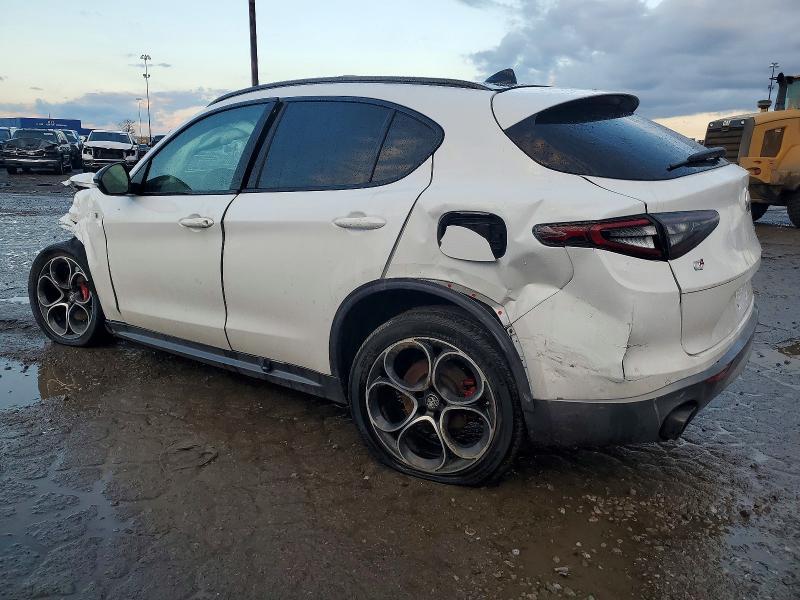 2024 Alfa Romeo Stelvio ti