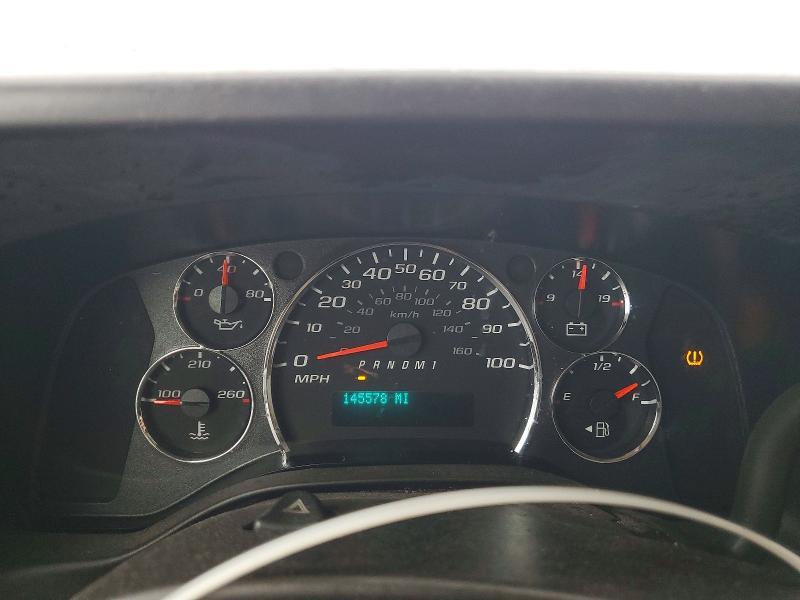 2013 Chevrolet Express G2500 Utility / Service Van