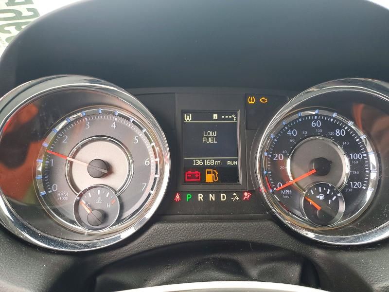 2014 Chrysler Town & Country Touring