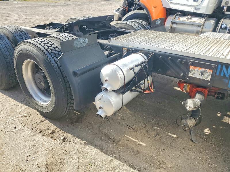 2020 Peterbilt 579 Semi Truck